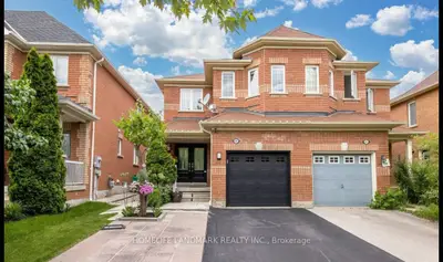 Semi-Detached in Mississauga
