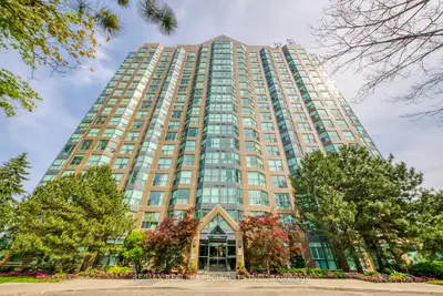 Condo Apartment in Mississauga