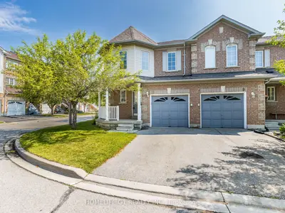 Condo Townhouse in Brampton