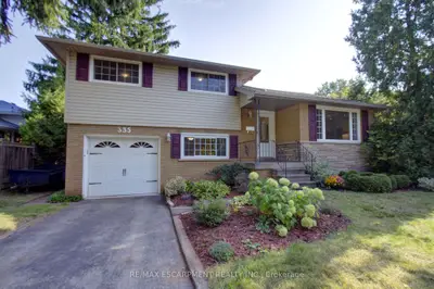 Detached in Burlington
