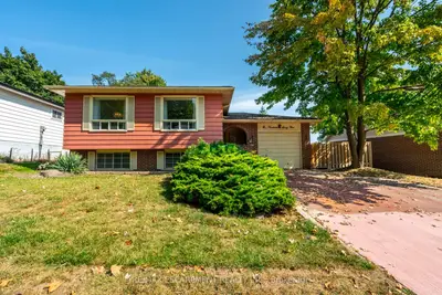 Detached in Burlington
