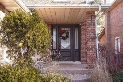 377 Parkridge Crescent, Oakville, On L6m 1a8