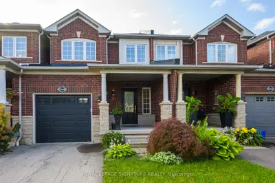 Att/Row/Townhouse in Burlington