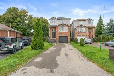 Detached in Halton Hills