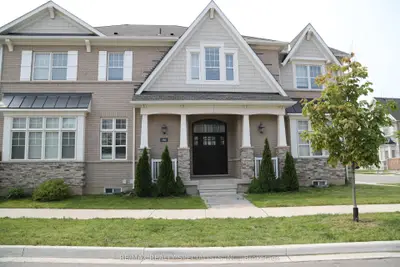 Detached in Oakville