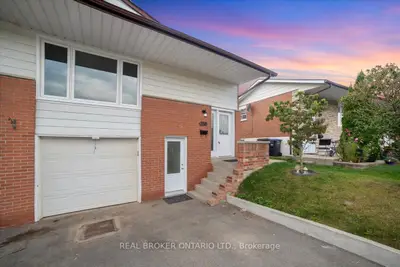 Semi-Detached in Mississauga