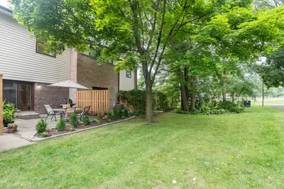 #27 2020 South Millway, Mississauga, On, L5l 1k2