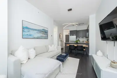 Condo Apartment in Mississauga