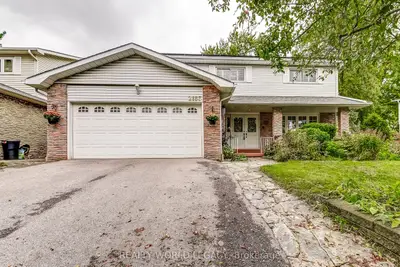 Detached in Burlington