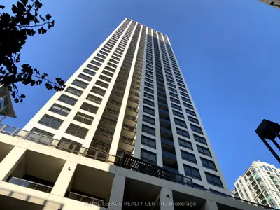 Condo Apartment in Mississauga