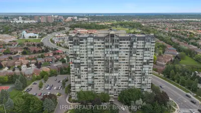 350 Webb Drive 110, Mississauga, On L5b 3w4