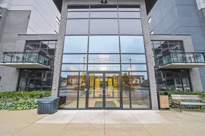 Condo Apartment in Oakville