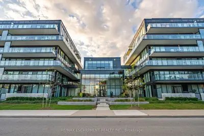 Condo Apartment in Burlington
