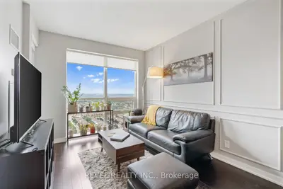 Condo Apartment in Mississauga
