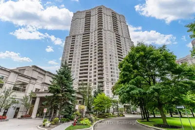Condo Apartment in Mississauga