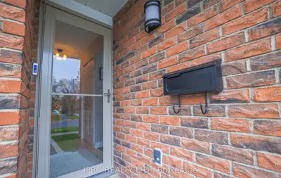 974 Raintree Lane, Mississauga, On L5h 3y6