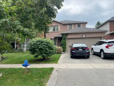Detached in Burlington