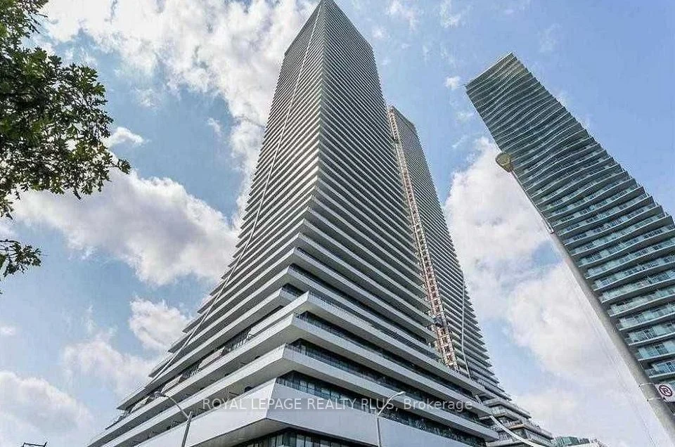 20 Shore Breeze Drive P3-117, Toronto W06, ON M8V 0C7