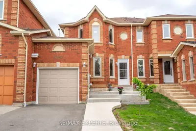 Semi-Detached in Mississauga