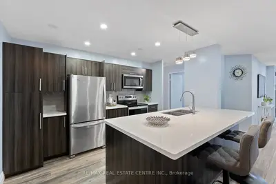 Condo Apartment in Mississauga