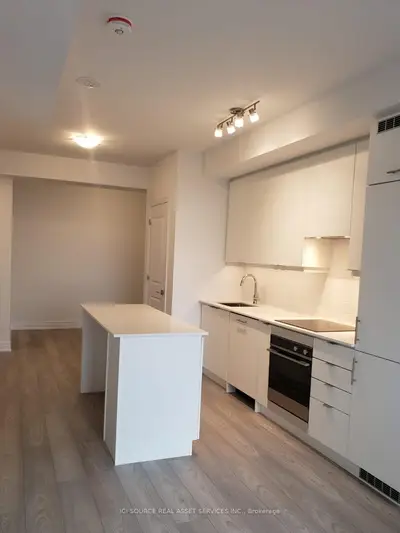 36 Elm Drive W 1206, Mississauga, On L5b 0n3