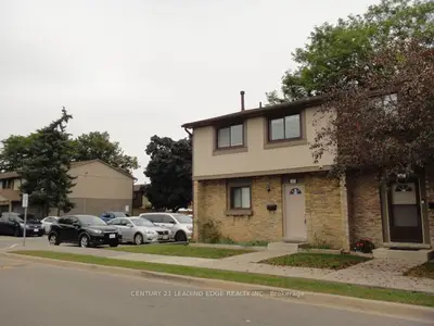 Condo Townhouse in Brampton