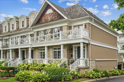 Condo Townhouse in Oakville