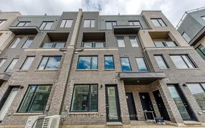 Att/Row/Townhouse in Mississauga