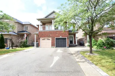 Semi-Detached in Mississauga