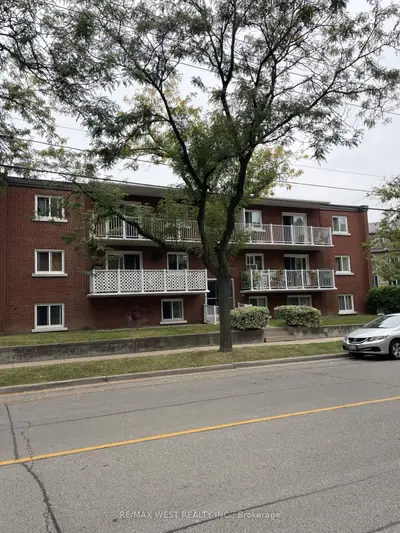 Detached in Oakville