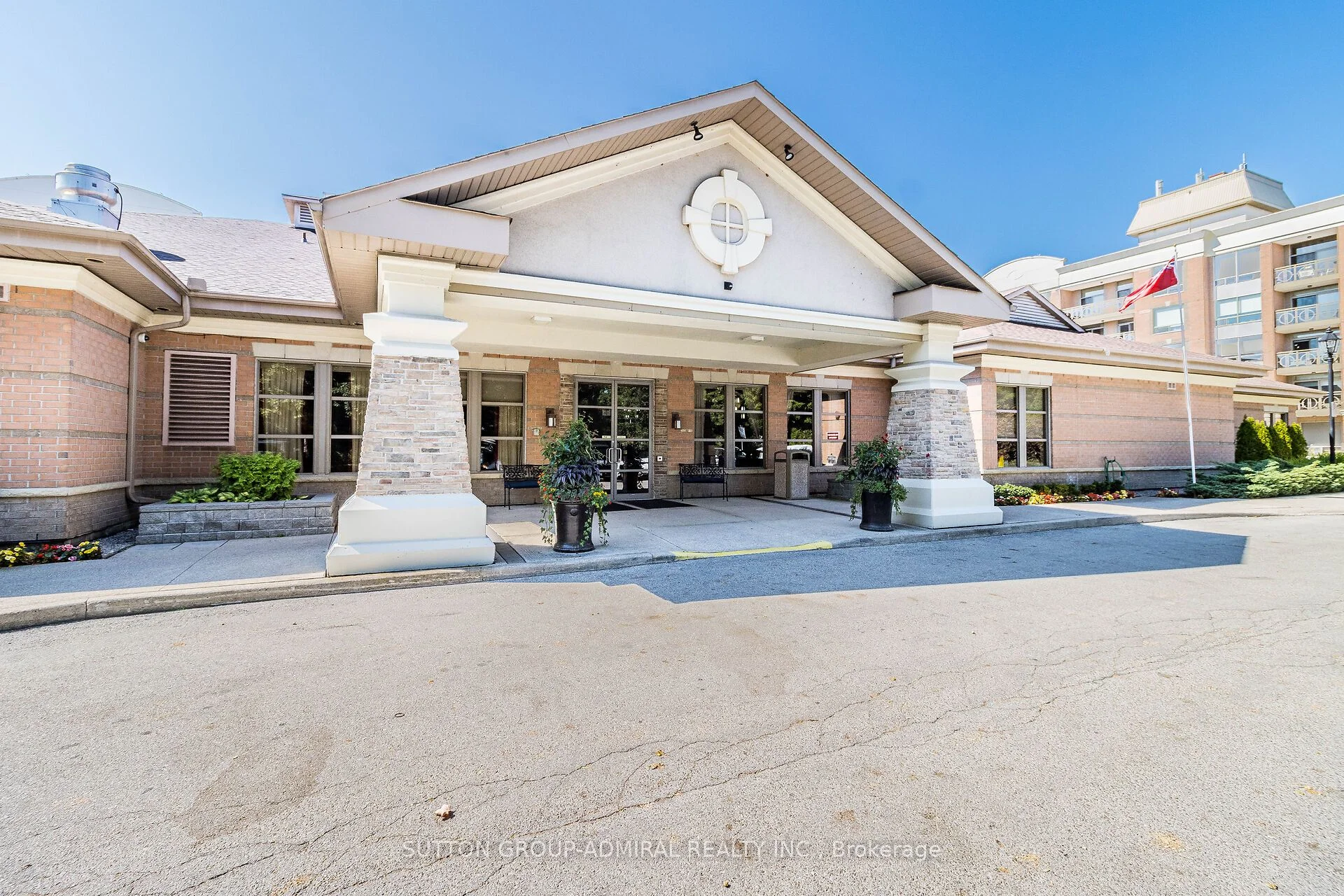 Condo Apartment in Burlington