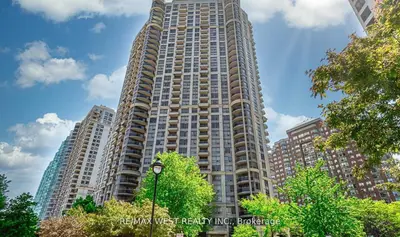 Condo Apartment in Mississauga