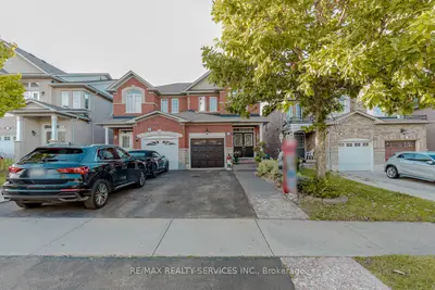 Semi-Detached in Brampton