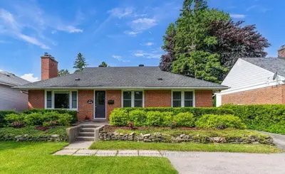 Detached in Burlington