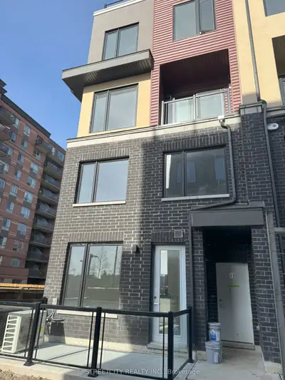 Condo Townhouse in Mississauga