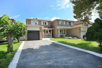 Detached in Brampton