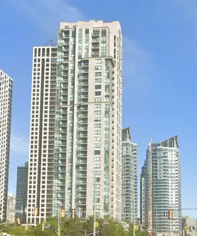Common Element Condo in Mississauga