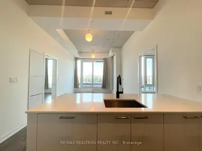 1808 St Clair Avenue W 604, Toronto W03, On M6n 1j5