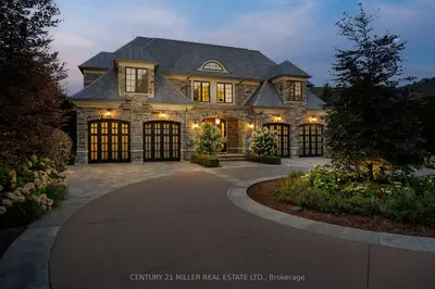 Detached in Oakville