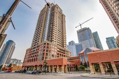 Condo Apartment in Mississauga