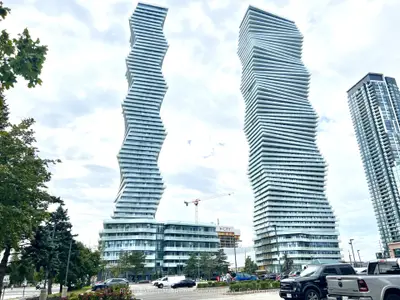 Condo Apartment in Mississauga