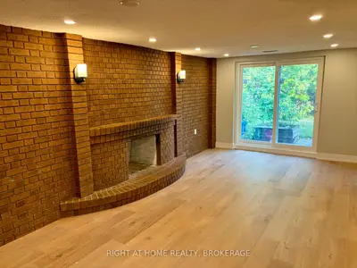 Duplex in Mississauga