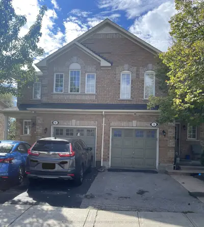 Condo Townhouse in Brampton