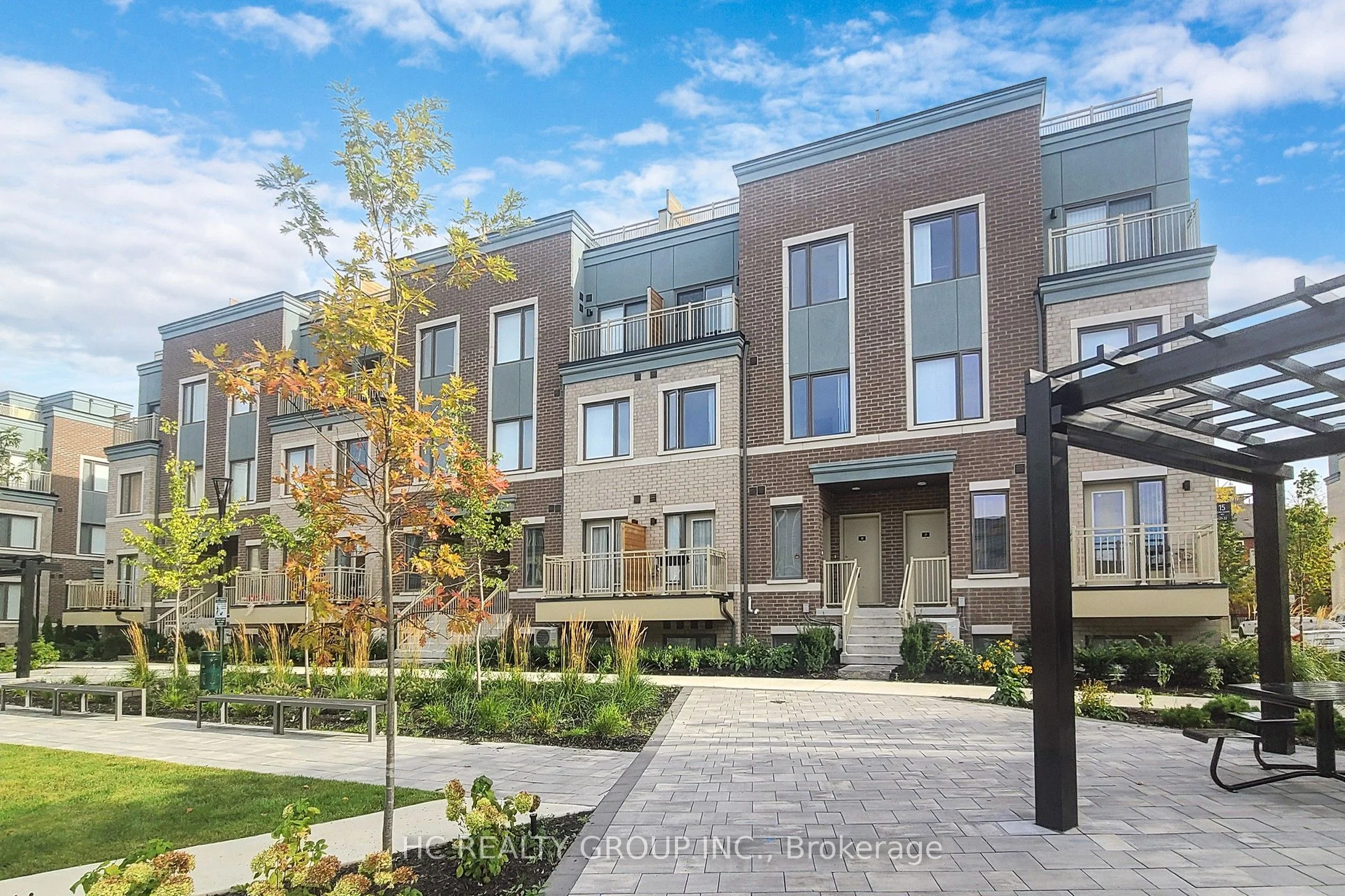 Condo Townhouse in Toronto