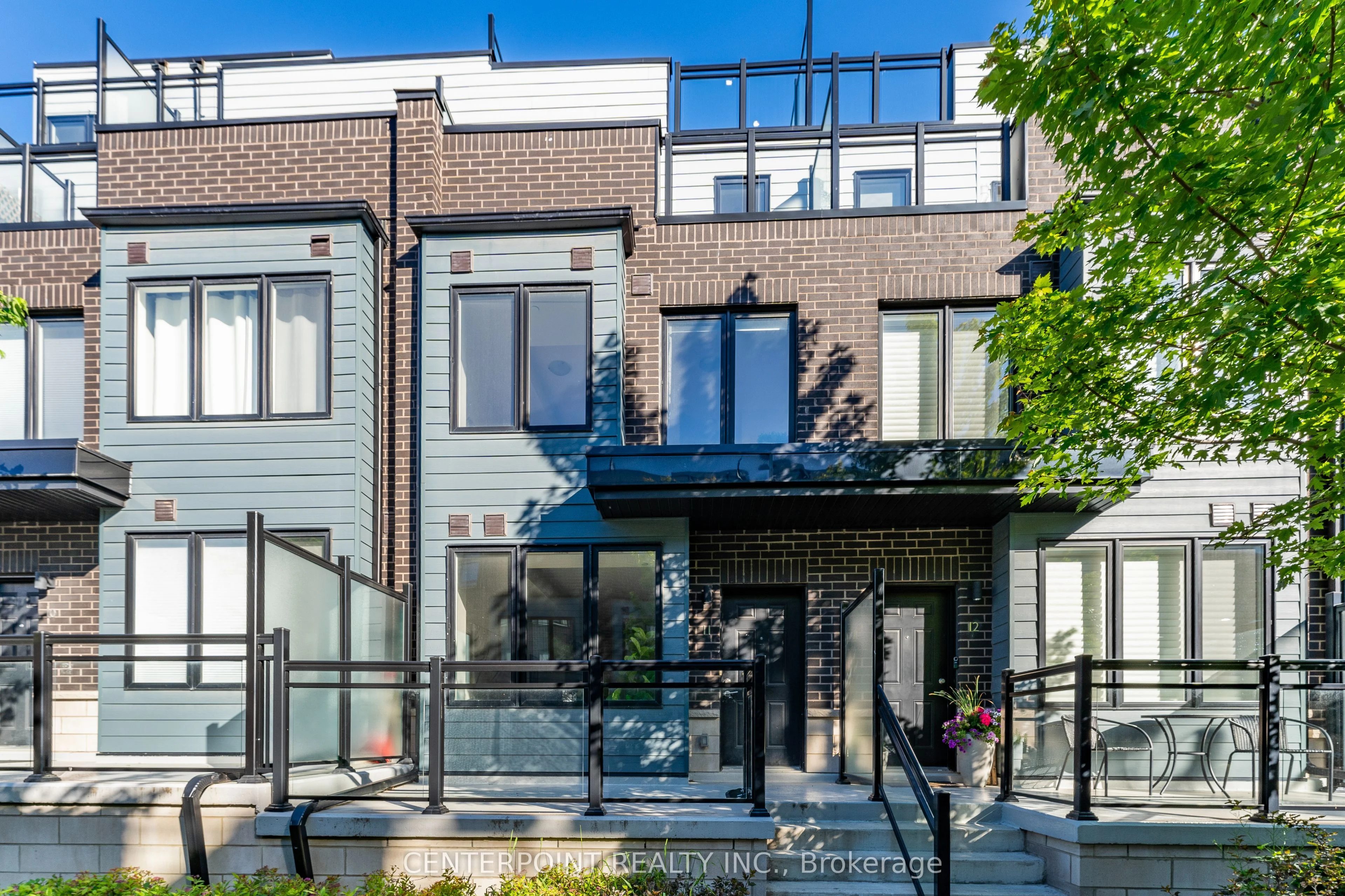 Condo Townhouse in Mississauga