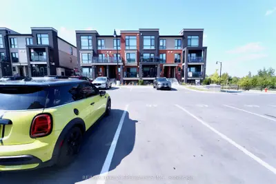 Condo Townhouse in Brampton