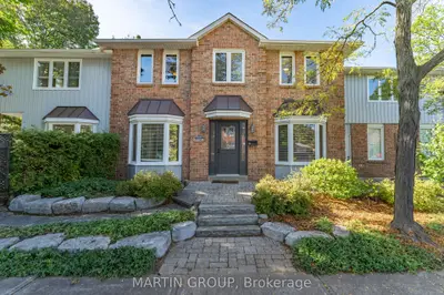 Detached in Oakville