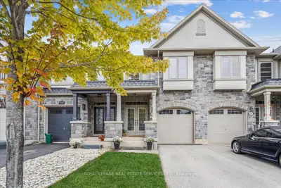 2404 Whistling Springs Crescent, Oakville, On L6m 0c3