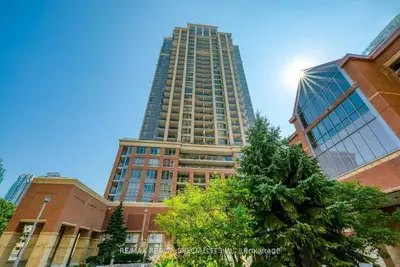 Condo Apartment in Mississauga