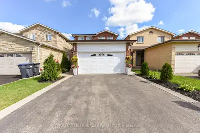 Detached in Brampton